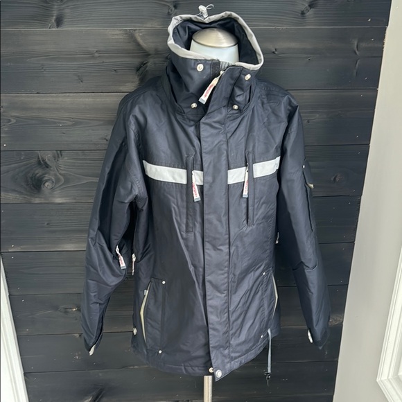 SET Betty‎ rides All Mountain Series Ski Jacket and Pants Set - Picture 1 of 10